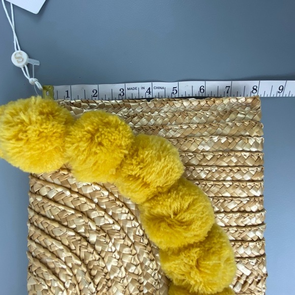 Shiraleah straw clutch with yellow pom pom balls fully lined NWT - Picture 7 of 8